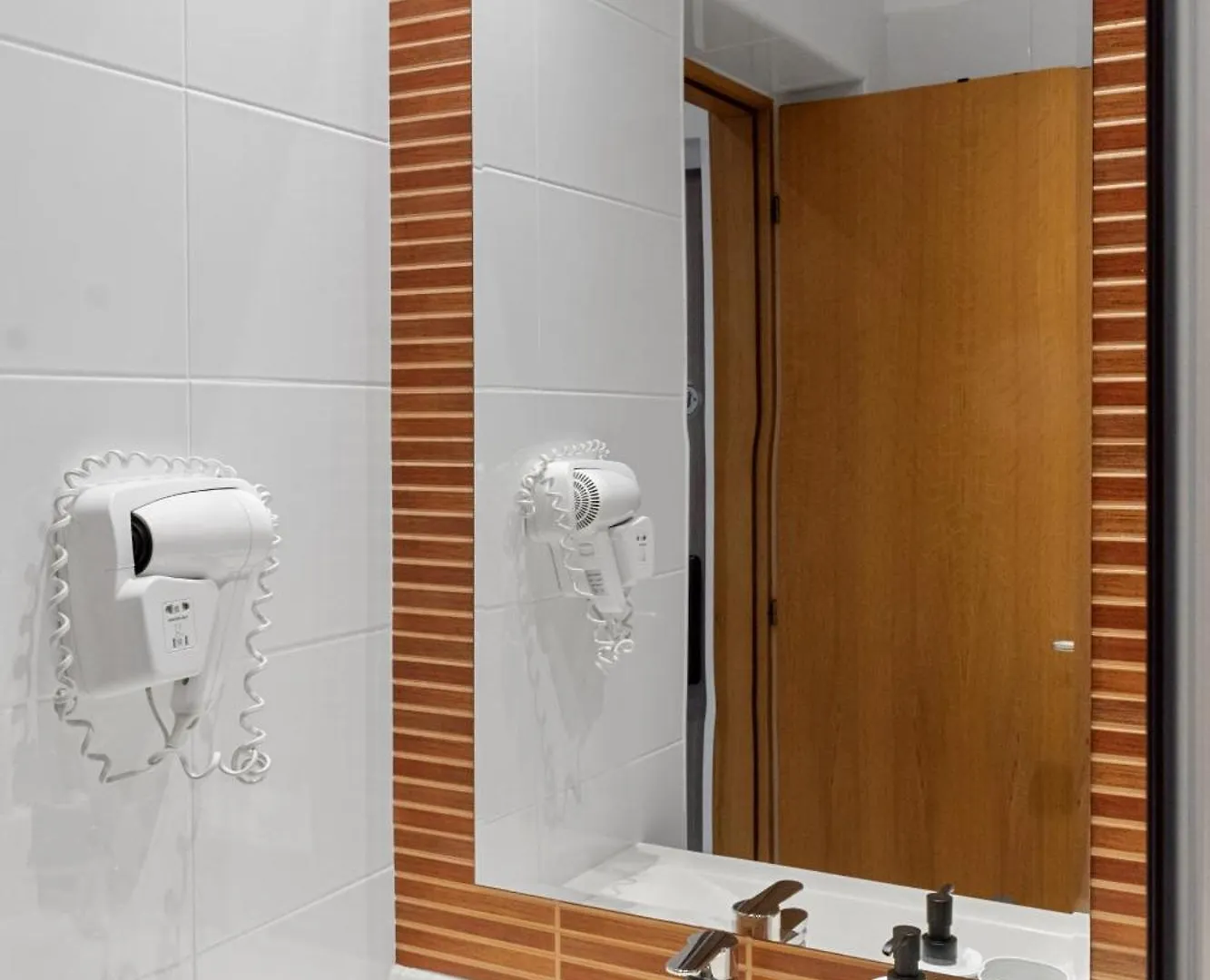 Apartment In Rin Otopeni