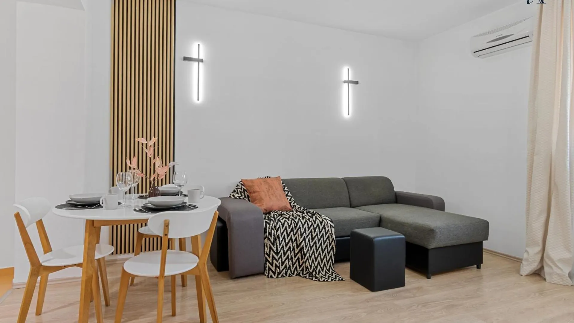 Apartment In Rin Otopeni