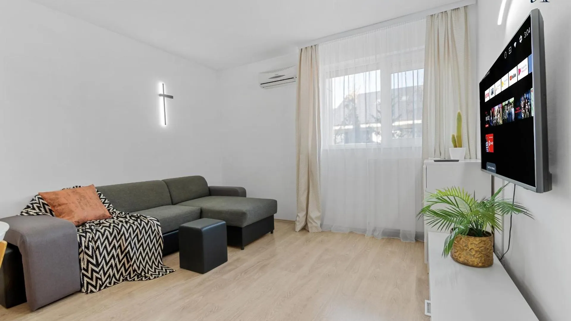 Apartment In Rin Otopeni